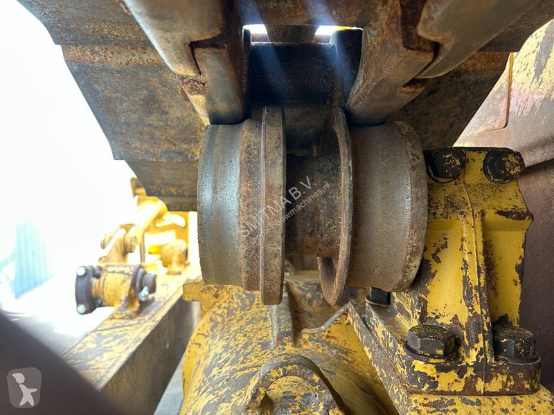 بلدوزر Caterpillar R II