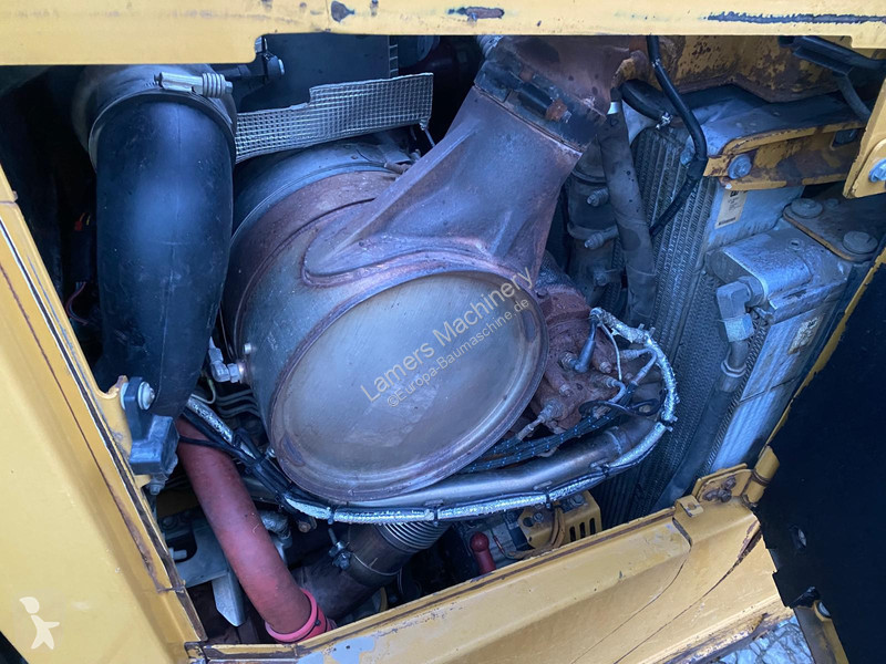 Бульдозер Caterpillar D6T