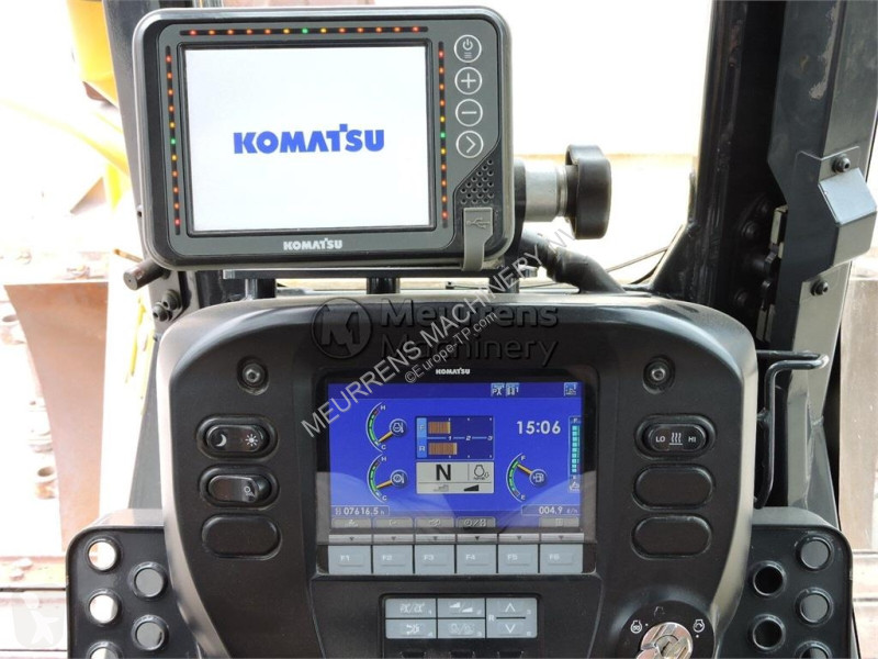 بلدوزر Komatsu I-24 + GPS