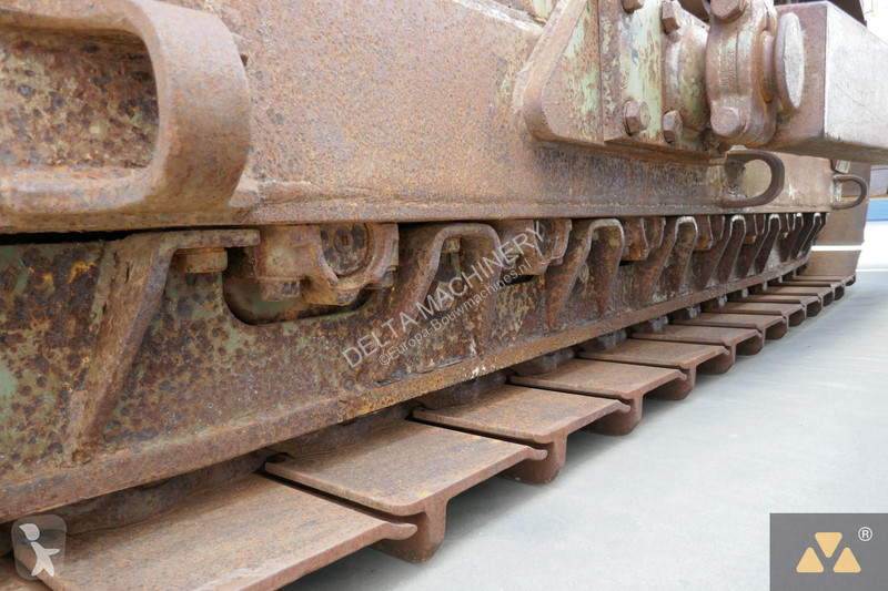 بلدوزر Caterpillar Ex-army