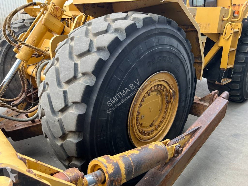 بلدوزر Caterpillar