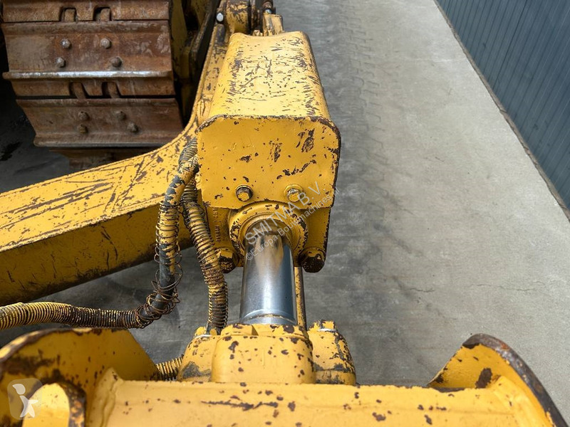 بلدوزر Caterpillar R II