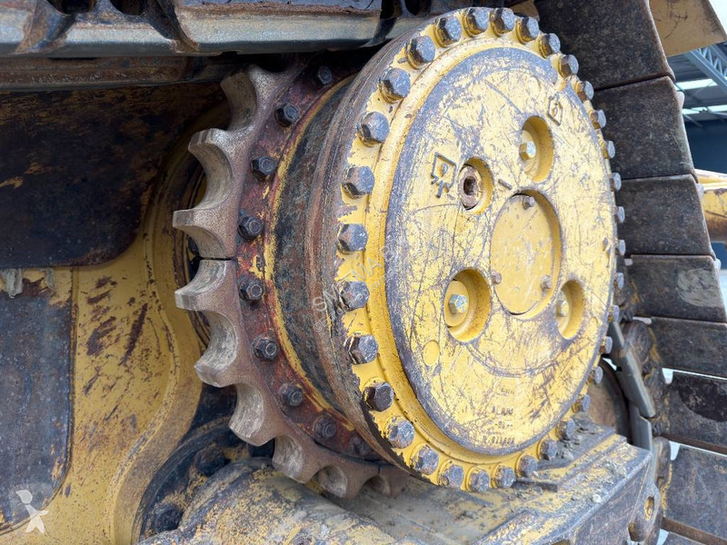 Buldozér Caterpillar D6T