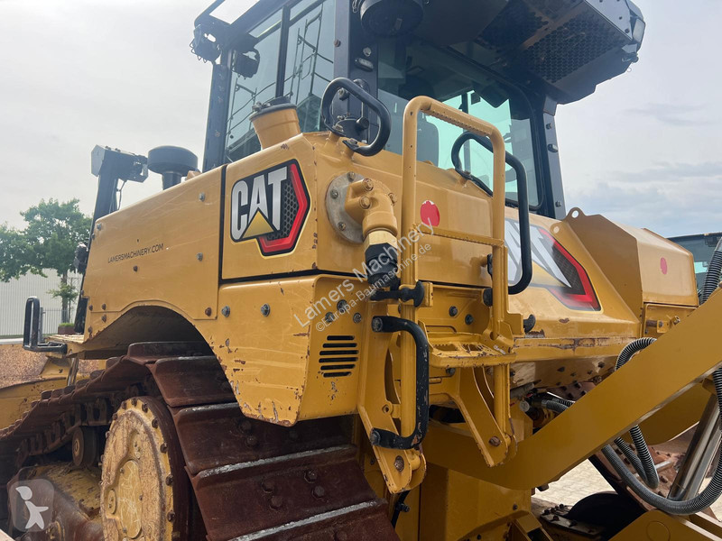 بلدوزر Caterpillar D6 XL next generation .