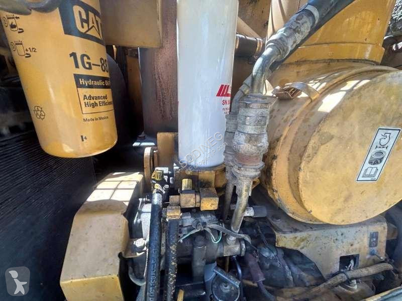 بلدوزر Caterpillar D6N