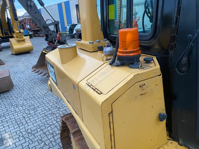 Бульдозер Caterpillar D6T