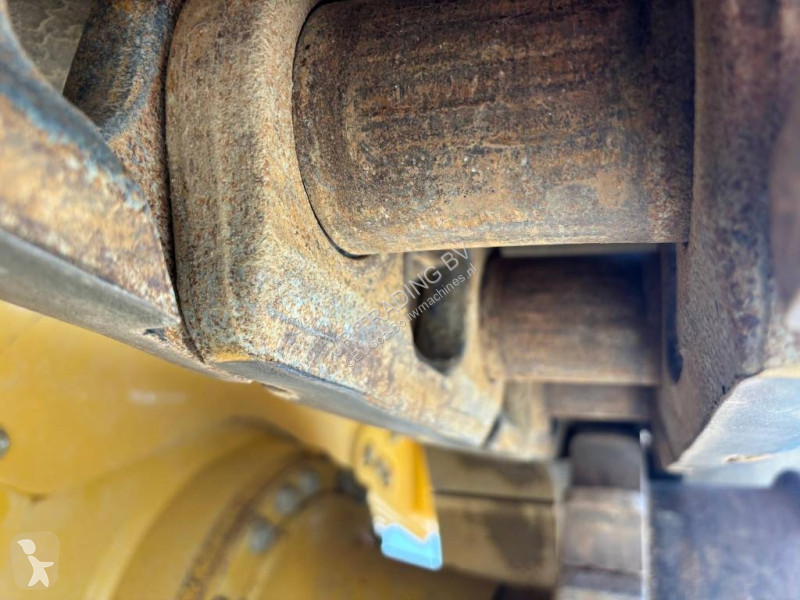 Buldozér Caterpillar D 6 XE (Trimble earthworks...