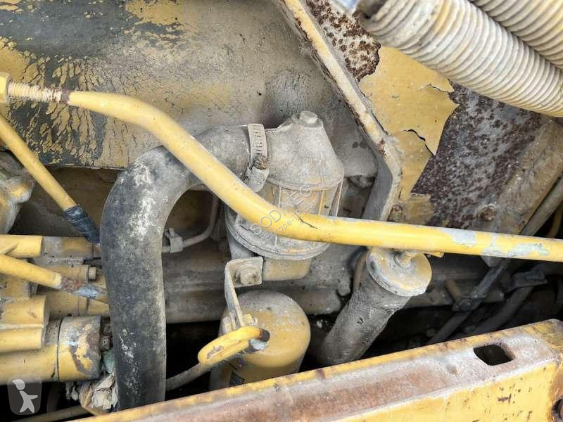 Caterpillar D6M bulldozer