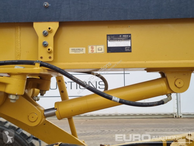 Buldozer Caterpillar 2