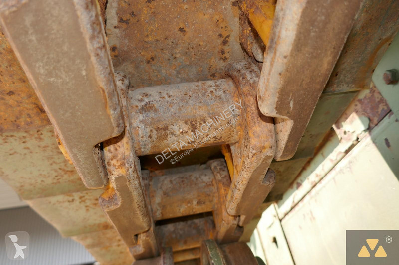 بلدوزر Caterpillar Ex-army