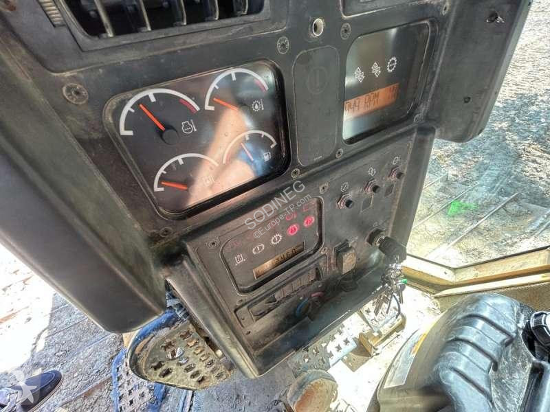 بلدوزر Caterpillar D6N