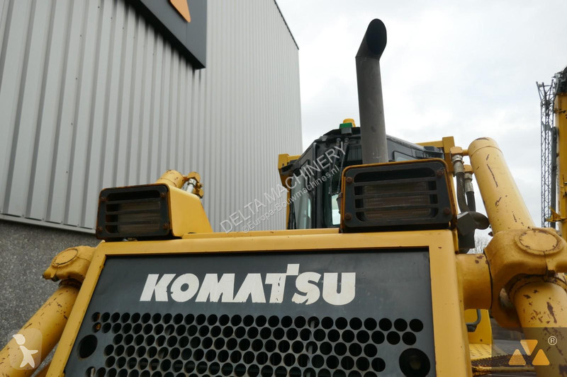 Buldozér Komatsu EO