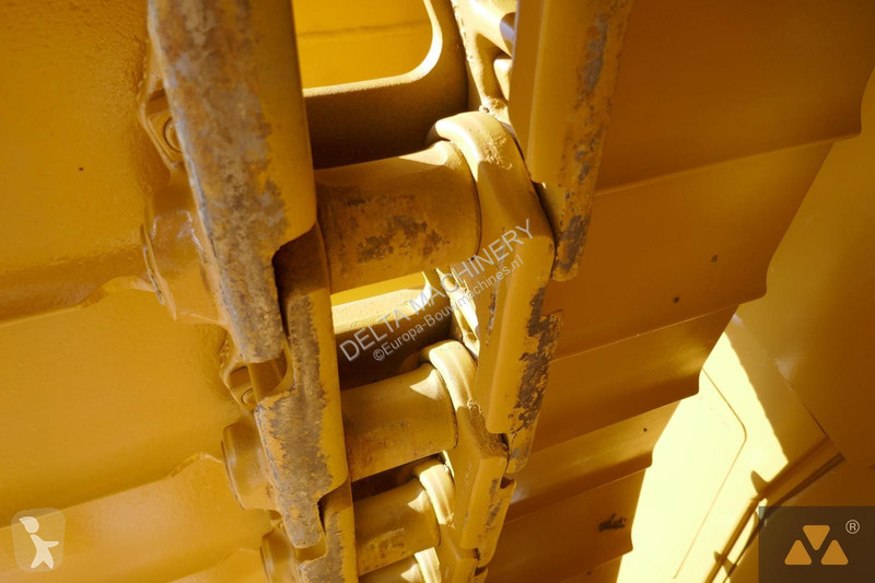بلدوزر Caterpillar D6T