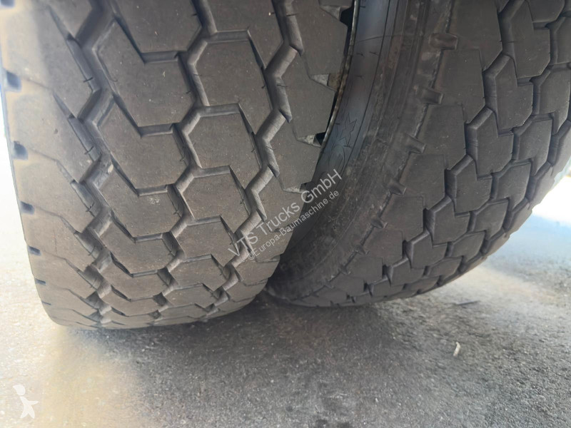 بلدوزر  Extec Screens & Crushers C12...