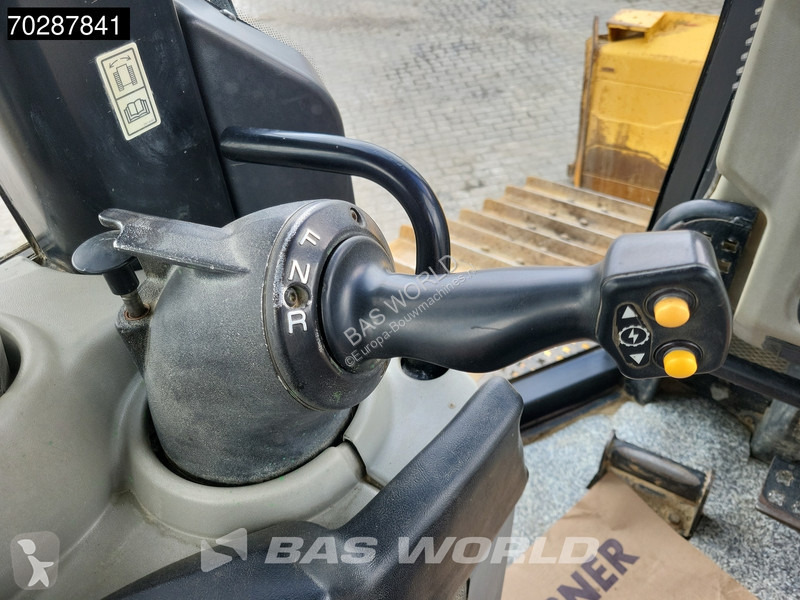 Buldozer Caterpillar D6  RIPPER