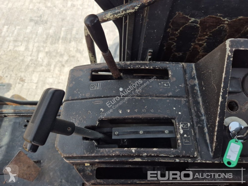 Buldozer Komatsu GD825A-2