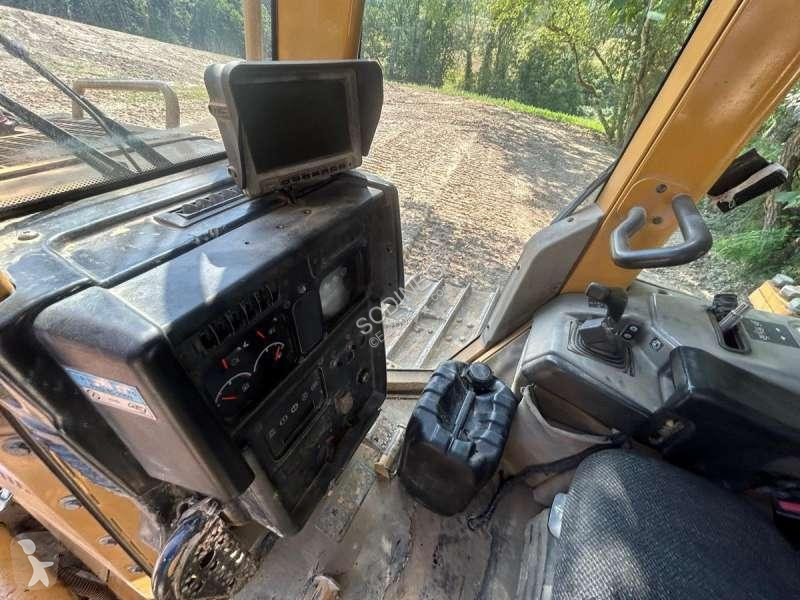 بلدوزر Caterpillar D6N