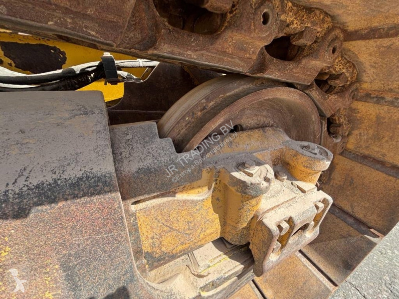 بلدوزر Komatsu EX-24 (GPS Prepared)