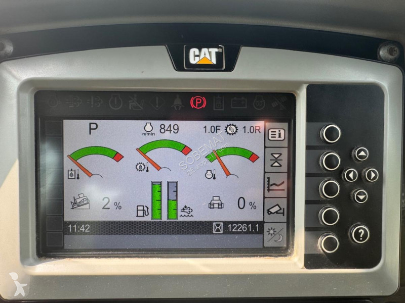 بلدوزر Caterpillar D6N