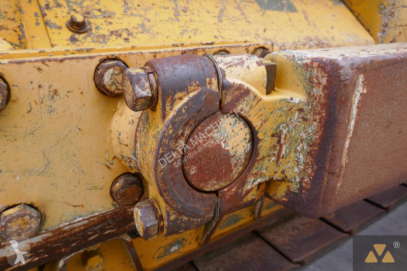 Buldozér Caterpillar Ex-army