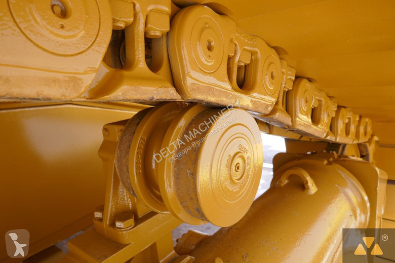 بلدوزر Caterpillar D6T