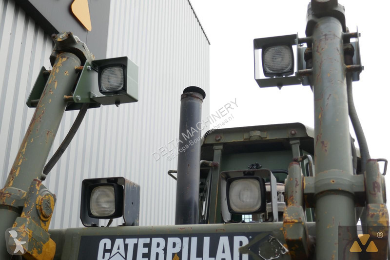 Bulldozer Caterpillar II Ex-army
