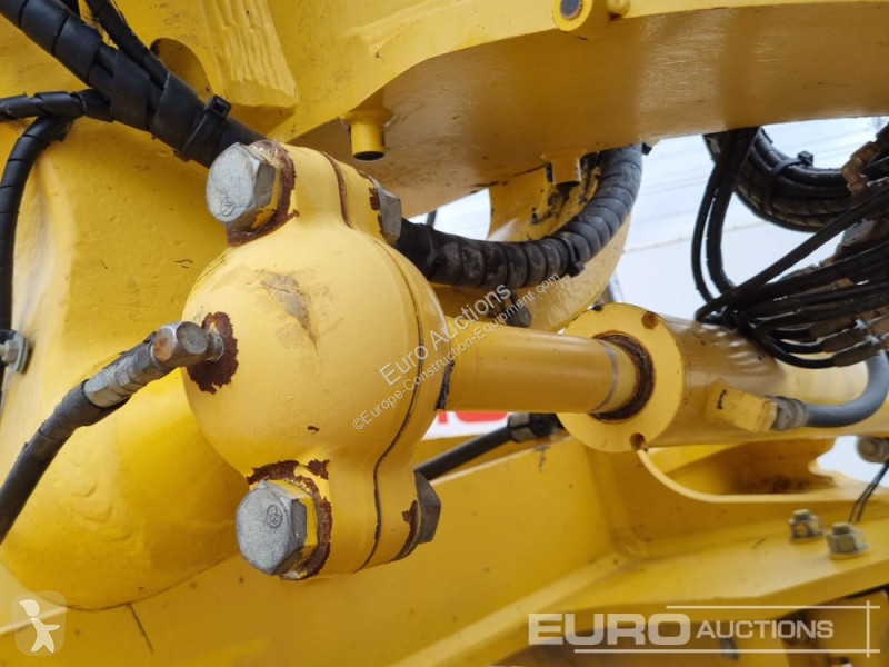 Buldozer Komatsu GD655-6