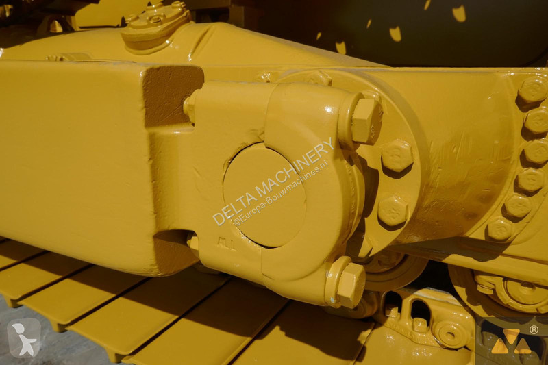 بلدوزر Caterpillar D6T
