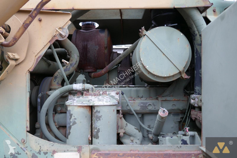 Bulldozer Caterpillar Ex-army
