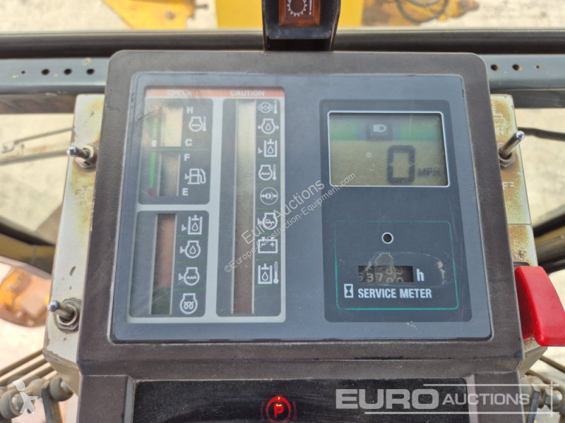 Buldozer Komatsu GD825A-2