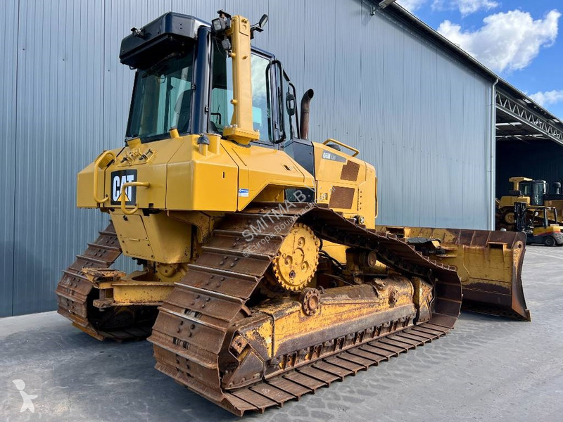 بلدوزر Caterpillar D6N