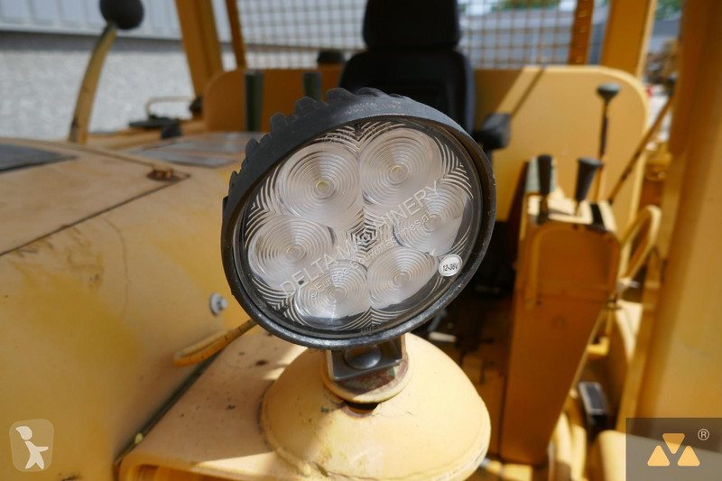 Buldozér Caterpillar Ex-army