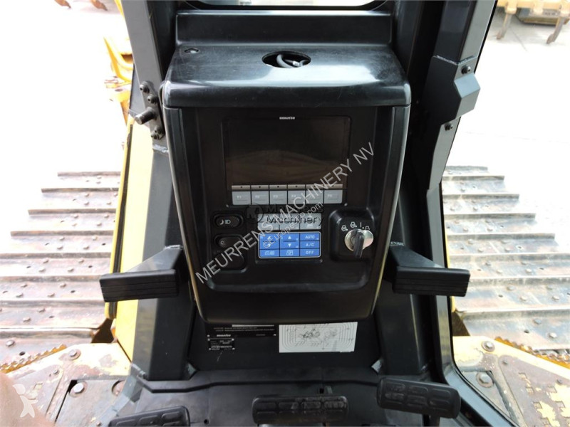 Buldozér Komatsu D65 PX ripper available