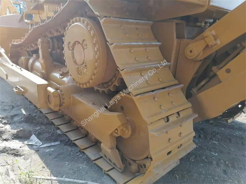 بلدوزر Caterpillar D8R