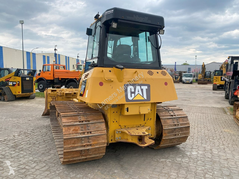 Bulldozer Caterpillar D6  NVT