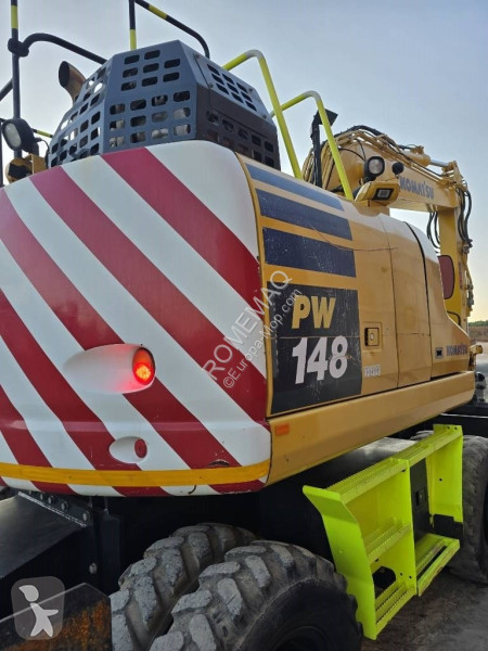 بلدوزر Komatsu PW 148-11