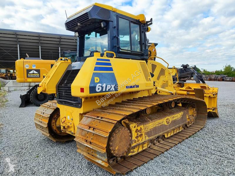 بلدوزر Komatsu 24