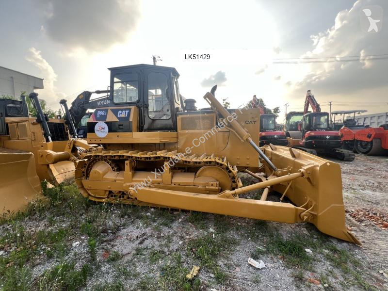 Buldozér Caterpillar D6G2