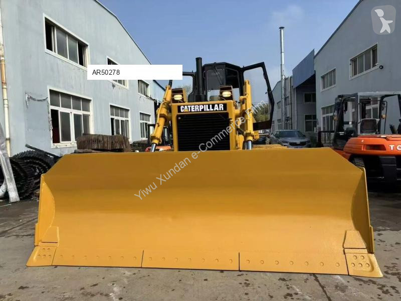 بلدوزر Caterpillar D6D