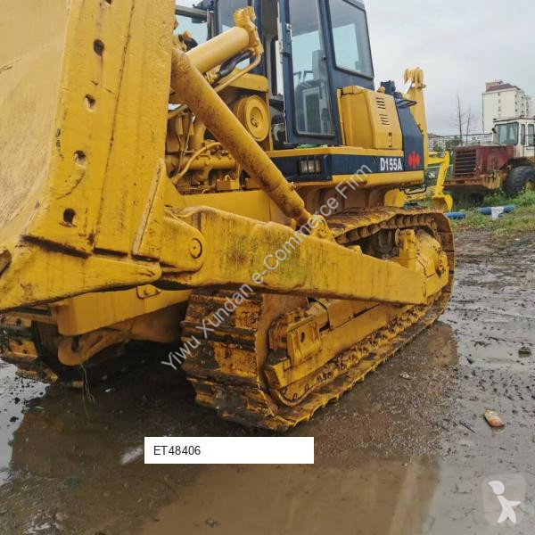 بلدوزر Komatsu