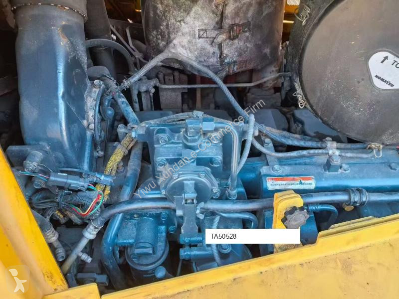 بلدوزر Komatsu D155-6