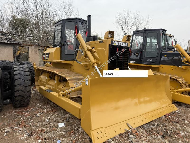 بلدوزر Caterpillar D6G