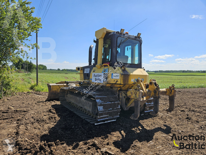 بلدوزر Komatsu