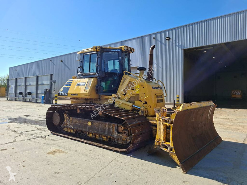 Buldozér Komatsu i-24