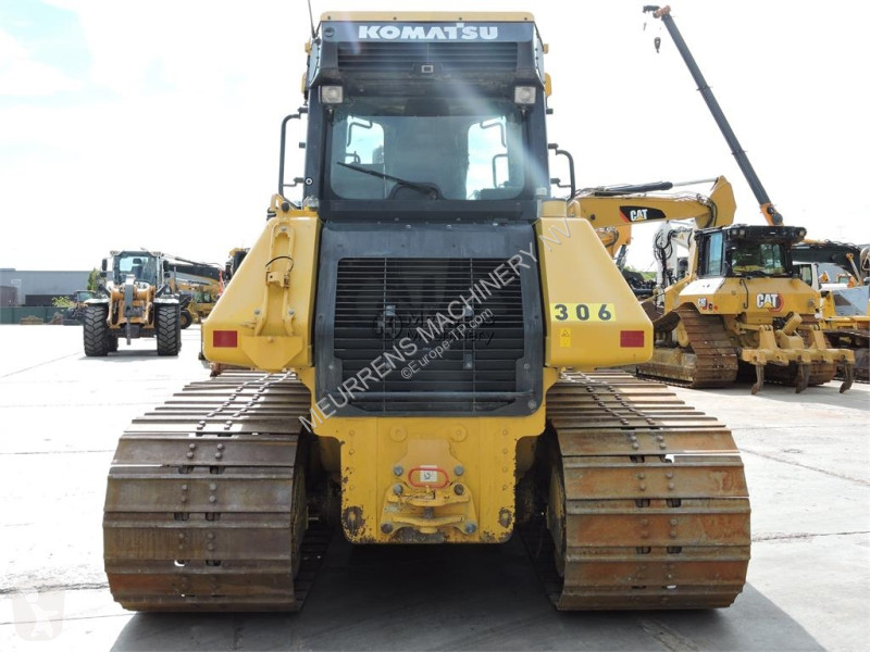 بلدوزر Komatsu I-24 + GPS
