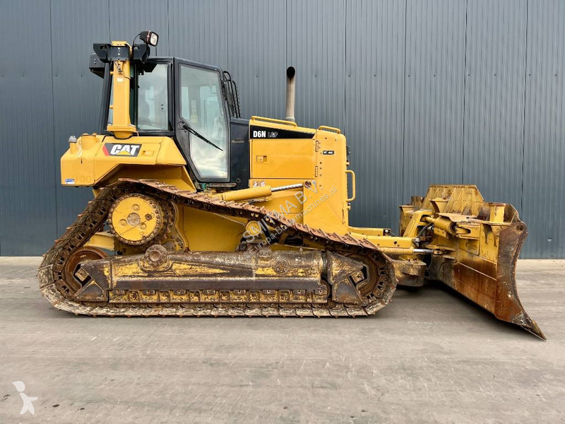 Buldozér Caterpillar D6N