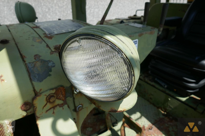 بلدوزر Caterpillar Ex-army