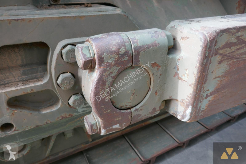 بلدوزر Caterpillar Ex-army