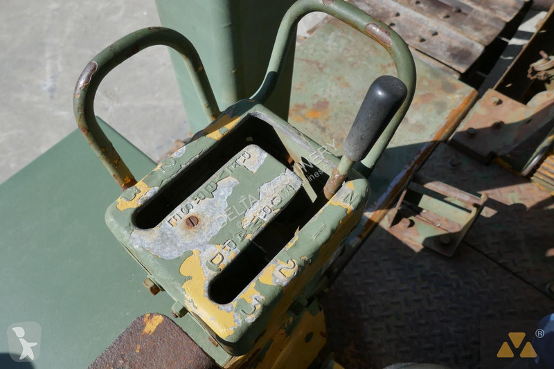 Bulldozer Caterpillar Ex-army