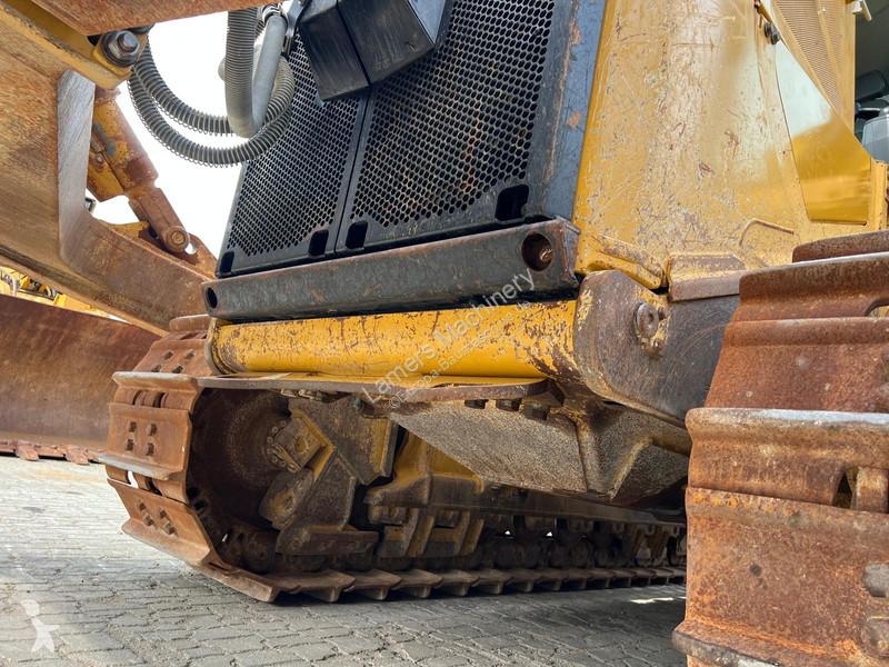 بلدوزر Caterpillar D6 XL next generation .